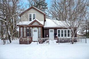 314 Washington Ave in Muskegon, MI - Building Photo