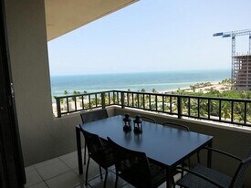 201 Crandon Blvd, Unit 1027 in Miami, FL - Building Photo