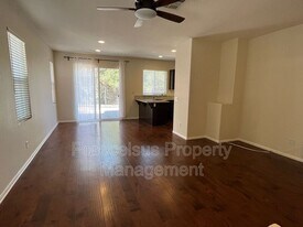 2541 Garnet Peak Rd in Chula Vista, CA - Building Photo