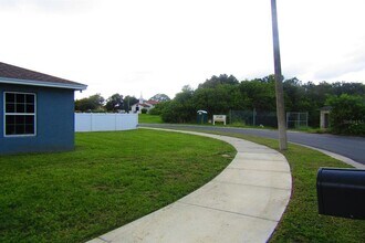 800 Ware Ave NE in Winter Haven, FL - Building Photo - Building Photo