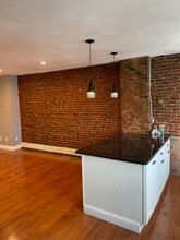 349 Sumner St, Unit #3 in Boston, MA - Foto de edificio - Building Photo