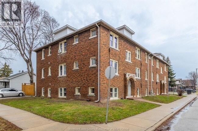 property at 706 Elliott St E