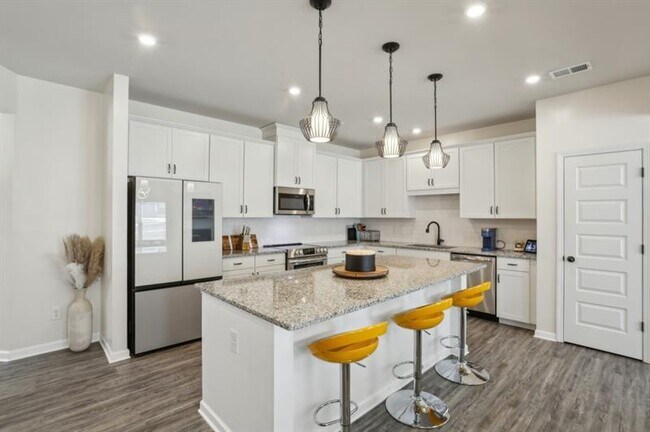 375 Crider Ct in Woodstock, GA - Building Photo - Building Photo