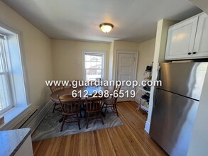 625 Marshall Ave in St. Paul, MN - Building Photo - Building Photo