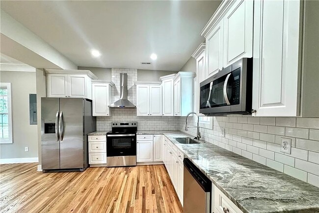 1130 W High St, Unit 1130 West High St. in Petersburg, VA - Building Photo - Building Photo