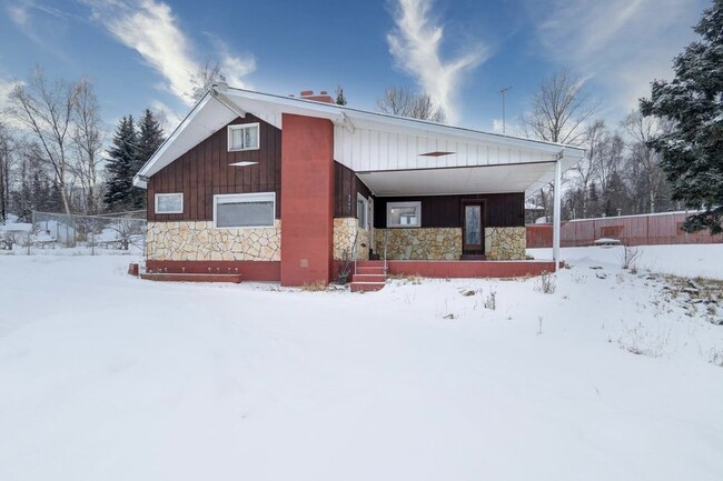 property at 3201 Rabbit Creek Rd