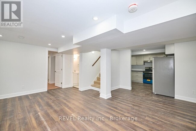 152 Parnell Rd in St Catharines, ON - Building Photo - Building Photo