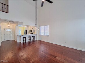 541 Sierra Morena St in Las Vegas, NV - Building Photo - Building Photo