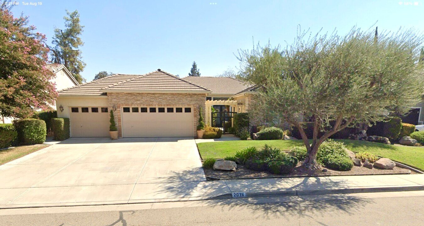 2016 N Maselli St in Visalia, CA - Building Photo