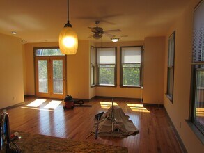 2632 W Grace St in Richmond, VA - Building Photo - Building Photo