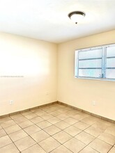 202 SE 3rd Pl in Dania Beach, FL - Building Photo - Building Photo