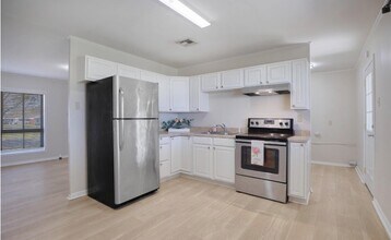 701 Churchill Dr in Lafayette, LA - Building Photo - Building Photo