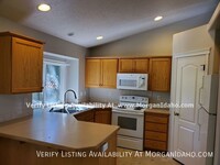 4231 E English Dr in Meridian, ID - Building Photo - Building Photo