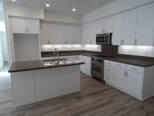 property at 122 Leafy Twig