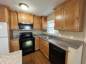 10434 NE Wygant St in Portland, OR - Building Photo - Building Photo