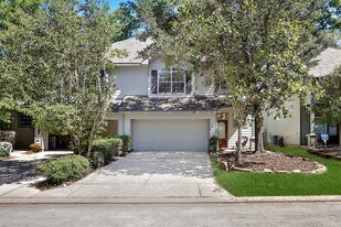 111 W Burberry Cir in Conroe, TX - Building Photo