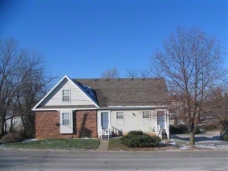 4553 S Robberson Ave in Springfield, MO - Building Photo