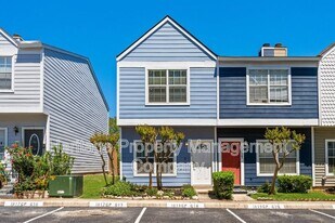 1815 Gary's Park St in San Antonio, TX - Building Photo