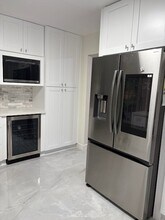 2210 Pomeran Dr in Houston, TX - Building Photo - Building Photo