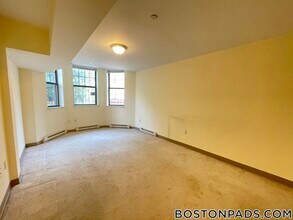 109 Queensberry St in Boston, MA - Building Photo - Building Photo