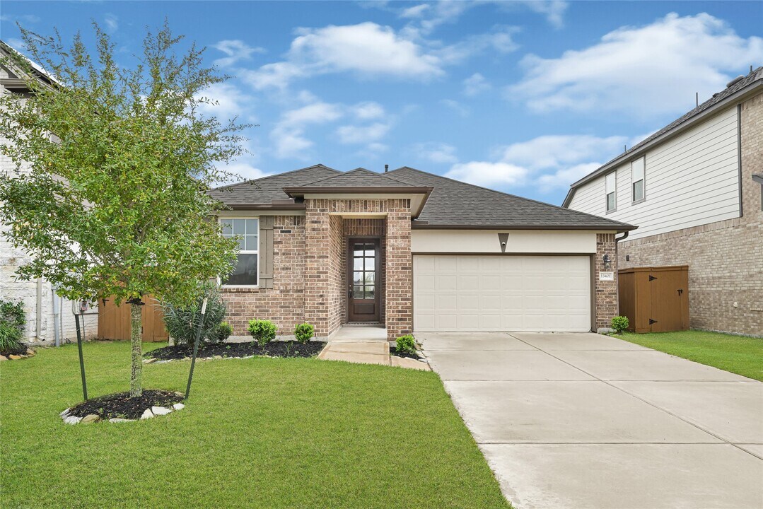 13401 Emerald Mallard Dr in Santa Fe, TX - Building Photo