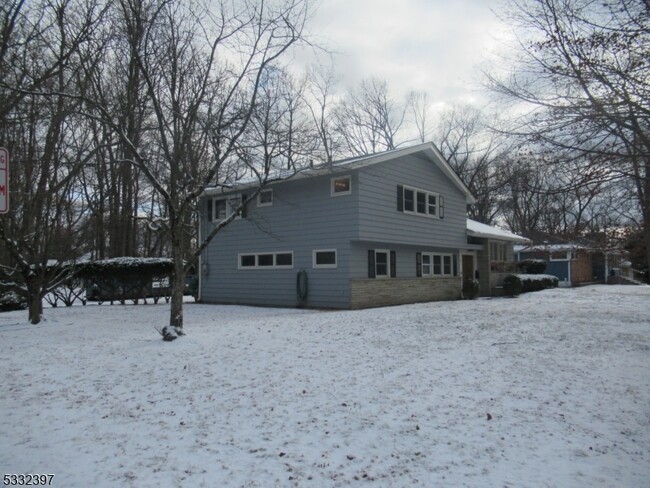 26 Claredon Terrace in Dover, NJ - Building Photo - Building Photo