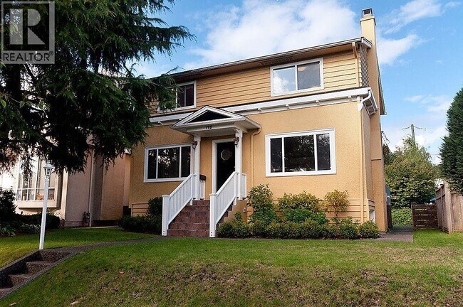 115 W 43rd Ave in Vancouver, BC - Building Photo - Building Photo
