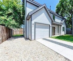 502 Tillery St in Austin, TX - Building Photo