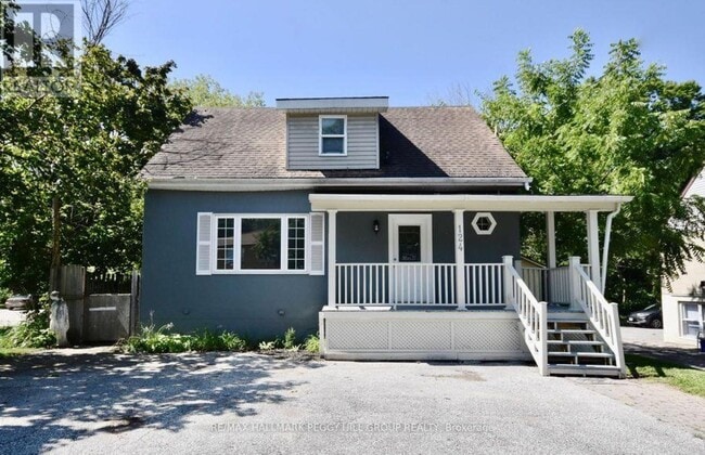 property at 124 Berczy St