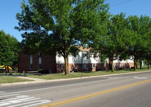 Sunset Hills Apartments in Springfield, OH - Foto de edificio - Building Photo