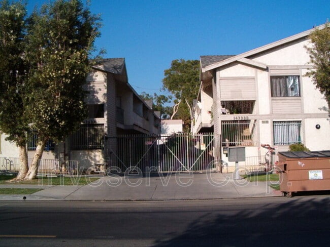 property at 14733 Nelson Ave E