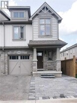 124 Parkinson Crescent in Orangeville, ON - Building Photo