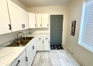 1402 N 21st Ave in Minneapolis, MN - Building Photo - Building Photo