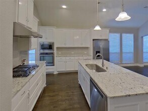 401 Winehart St in The Colony, TX - Foto de edificio - Building Photo