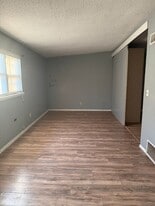 516 SE 6th St in Abilene, KS - Building Photo