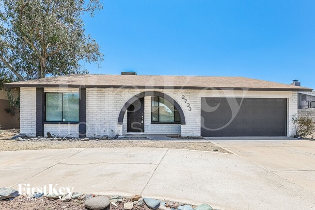2733 W Villa Rita Dr