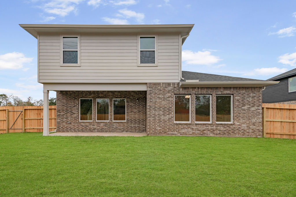 426 Magnolia Ln in Richwood, TX - Foto de edificio