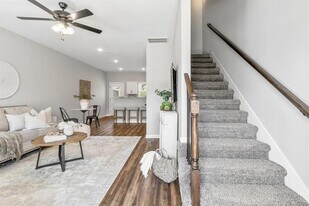 1115 Hillwood Dr in Clarksville, TN - Building Photo