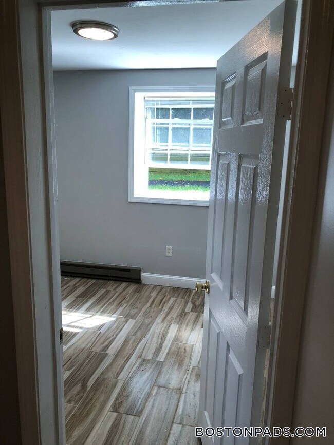 217 Beaver Dam Rd, Unit 19 in Plymouth, MA - Foto de edificio - Building Photo