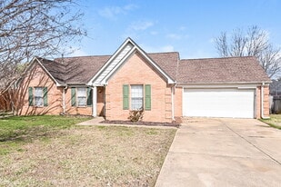 6916 Fox Briar Cove in Walls, MS - Building Photo
