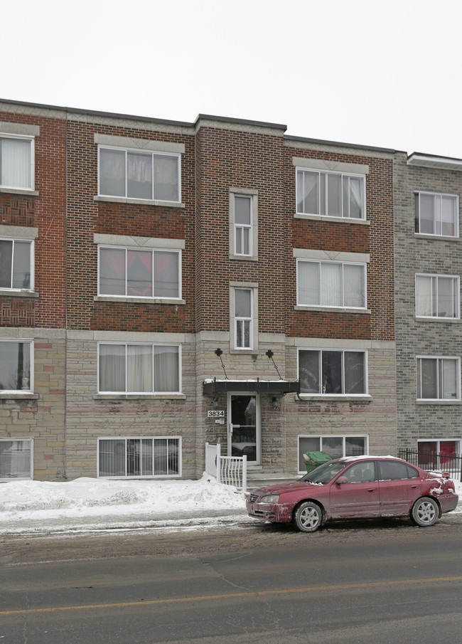 3834 E Rachel Rue E in Montréal, QC - Building Photo - Building Photo