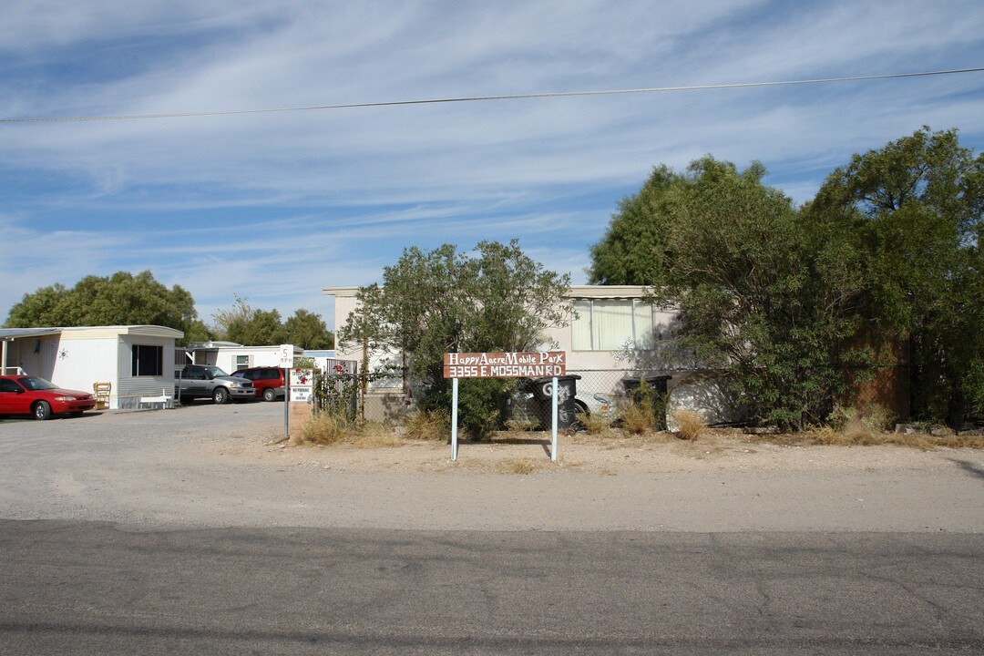 3355 E Mossman Rd in Tucson, AZ - Foto de edificio