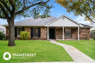 3613 Dorchester Dr in Rowlett, TX - Building Photo