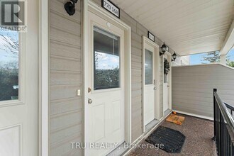 770 St Andre Dr in Ottawa, ON - Building Photo - Building Photo
