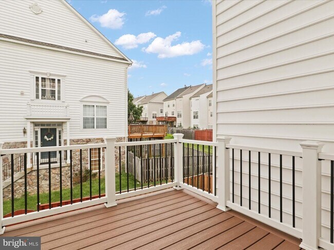 42538 Magellan Square in Ashburn, VA - Building Photo - Building Photo