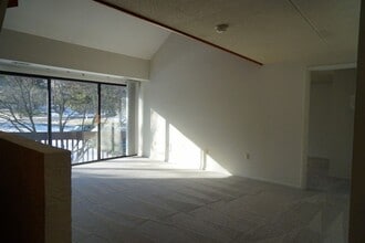 803 Stratford Dr in State College, PA - Building Photo - Building Photo