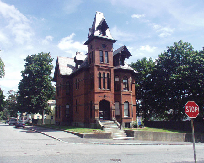 Franklin Wesson House in Worcester, MA - Foto de edificio - Building Photo