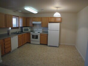 212 Country West Rd in Cheyenne, WY - Building Photo - Building Photo