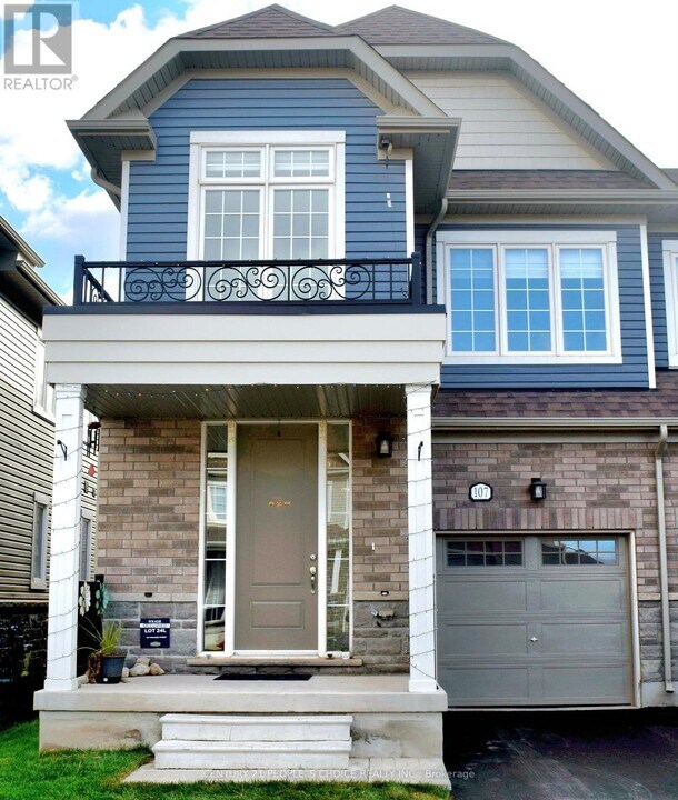 107 Molozzi St in Erin, ON - Building Photo