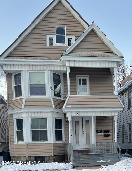 29 McClellan St in Schenectady, NY - Building Photo